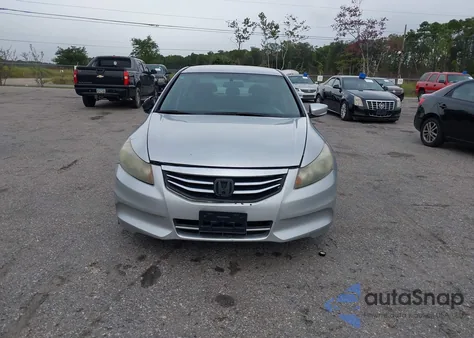 2011 Honda Accord 2.4 Lx из США, поврежденный, VIN 1HGCP2F33BA096825